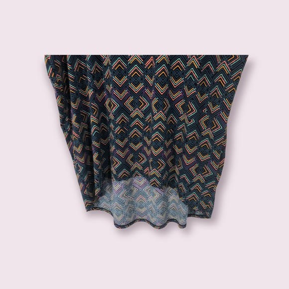 Lularoe Plus SZ XL Hi/Lo Hem Geometrically Designed Tunic Top, Tush Cover, Long - Picture 6 of 8